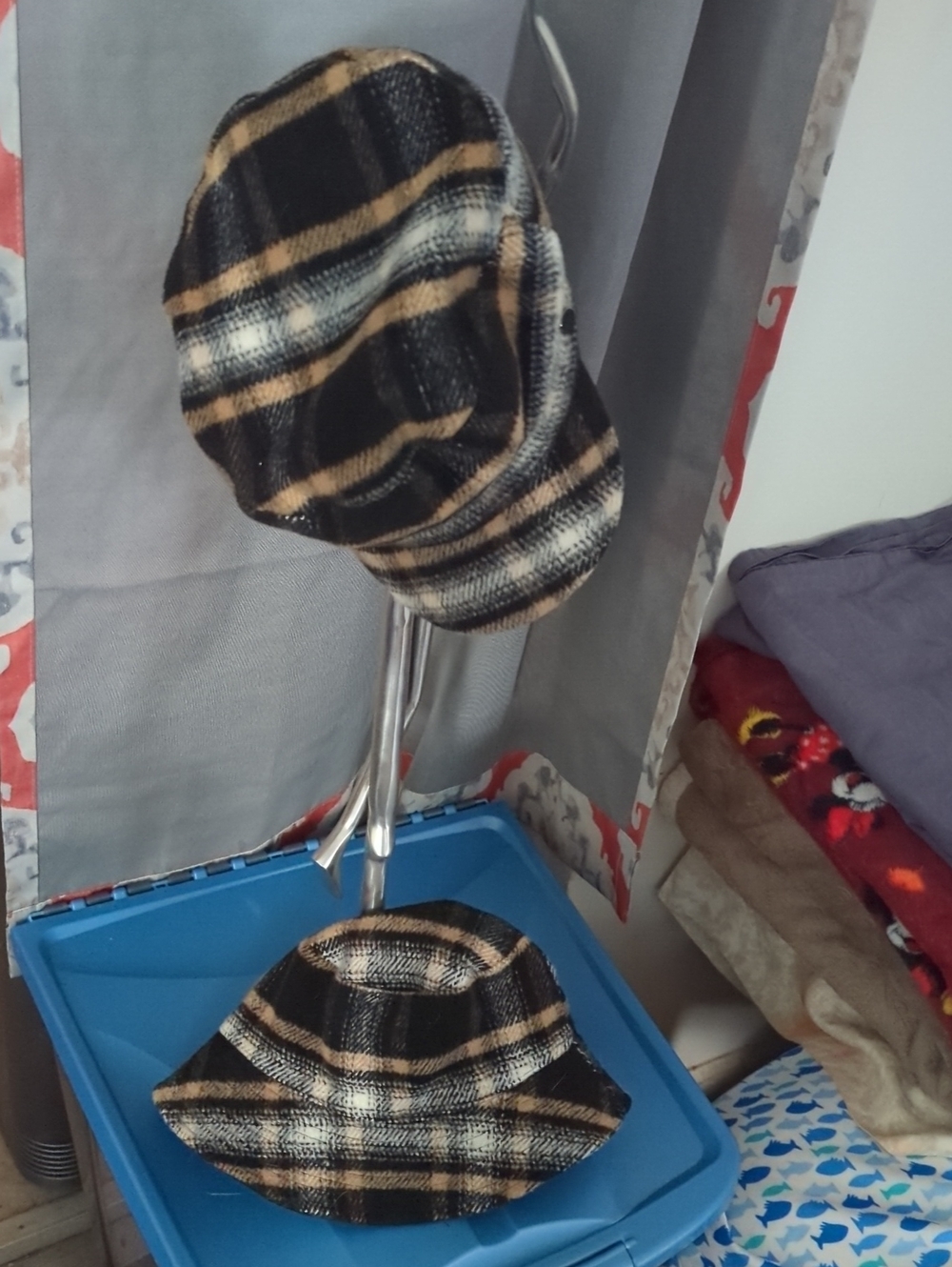 Hat set - Picture 8 of 11